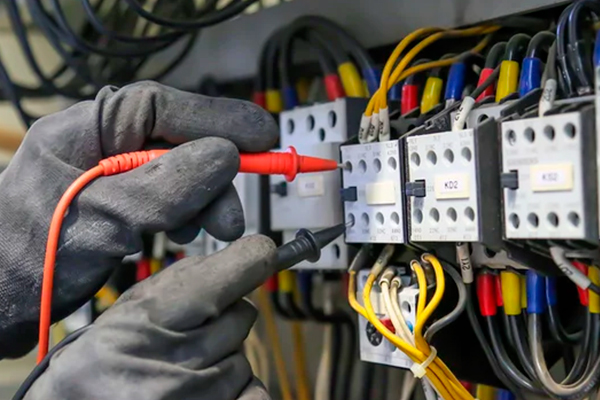 empresa de mantenimiento electrico